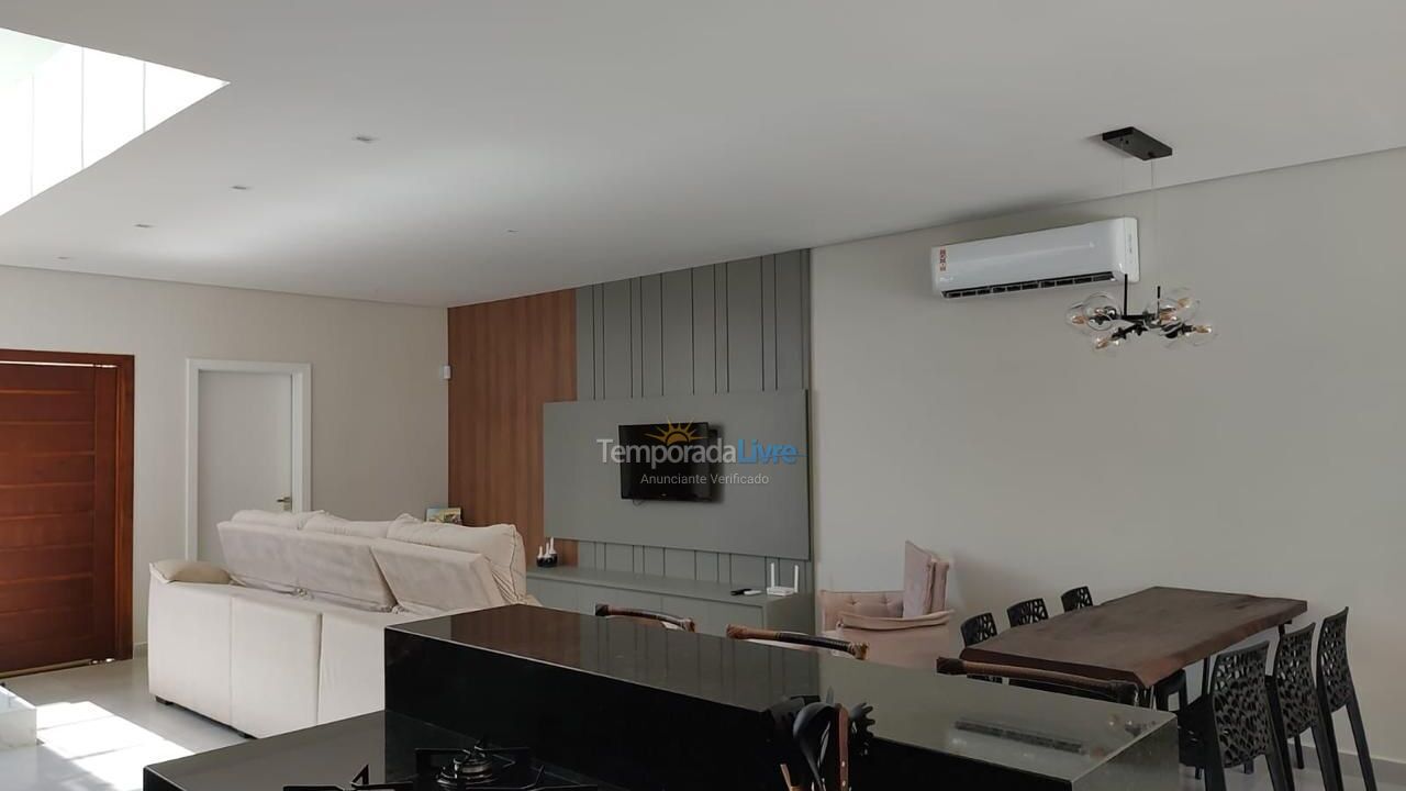 Casa para alquiler de vacaciones em Itapoá (Rosa dos Ventos)