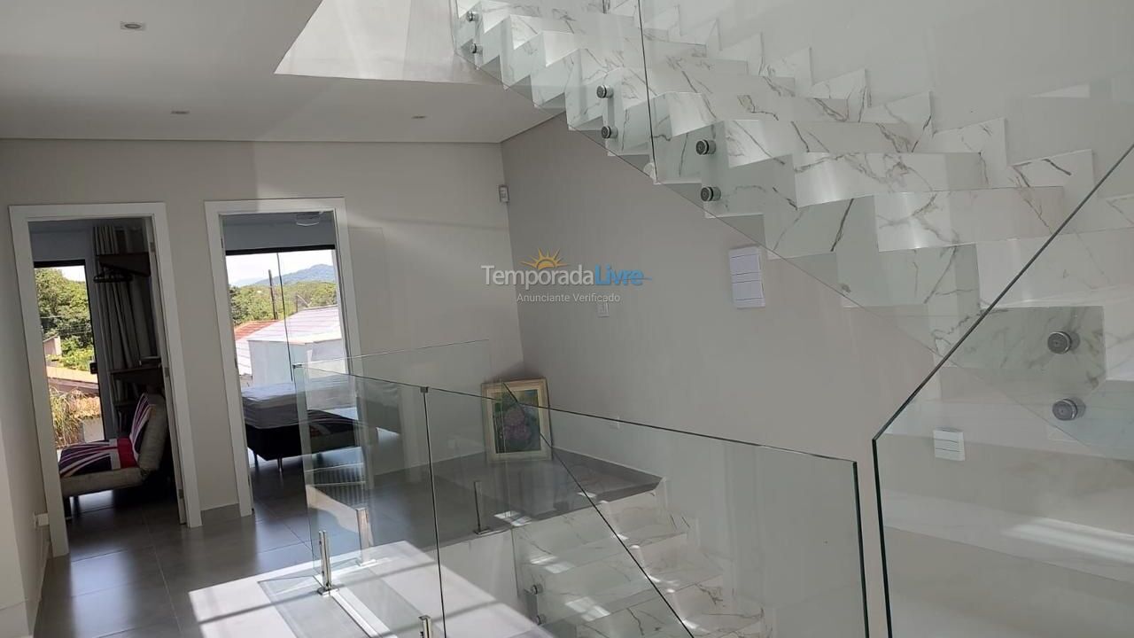 Casa para alquiler de vacaciones em Itapoá (Rosa dos Ventos)