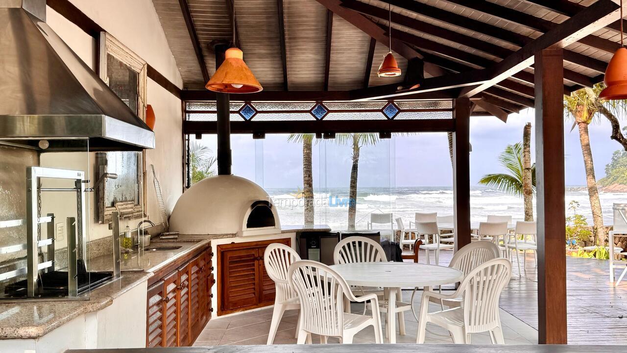 Casa para alquiler de vacaciones em São Sebastião (Praia da Baleia)