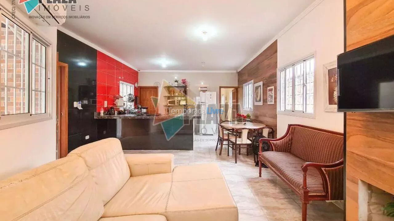 Casa para aluguel de temporada em Praia Grande (Solemar)