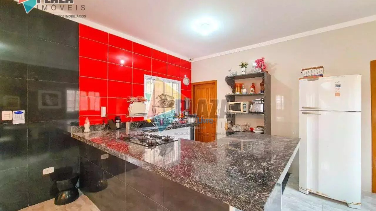 Casa para aluguel de temporada em Praia Grande (Solemar)