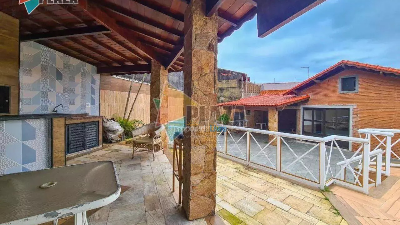 Casa para aluguel de temporada em Praia Grande (Solemar)