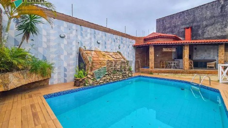 Solemar- Casa Alto Padrao 3 Suítes c/ Ar Cond/Pisc/Quadra da Praia