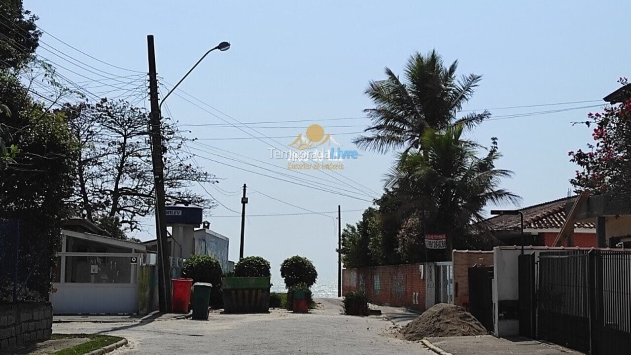 Casa para aluguel de temporada em Florianópolis (Cachoeira do Bom Jesus)