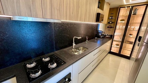 Sofisticado Apartamento para 6 pessoas em Itapema