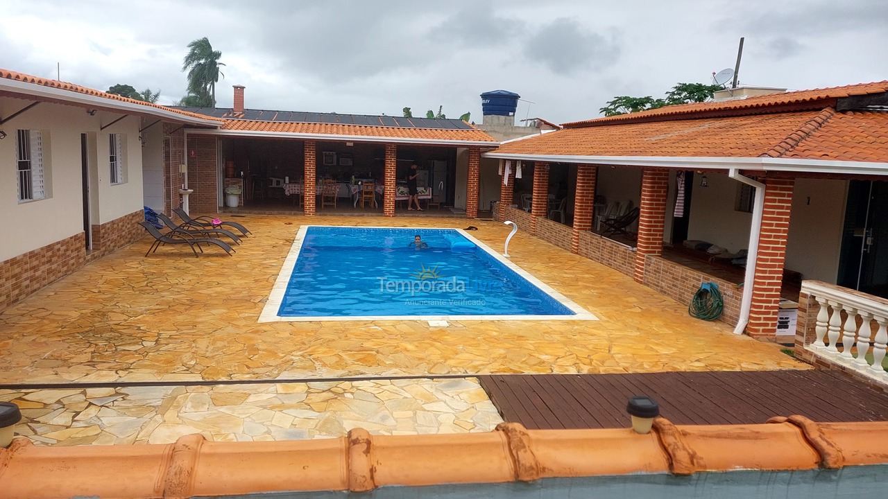 Granja para alquiler de vacaciones em Pilar do Sul (Chacaras Reunidas Pilar)