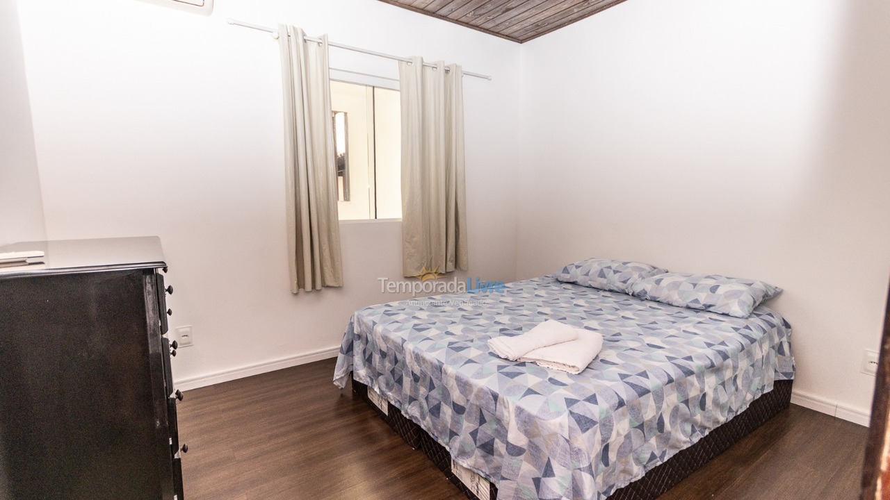 Apartment for vacation rental in Garopaba (Praia da Gamboa)