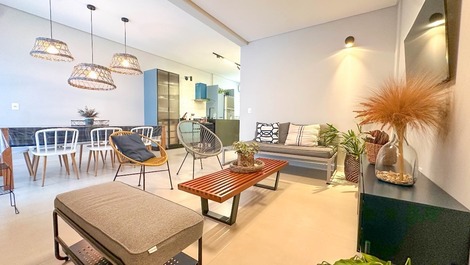 APARTAMENTO CON JARDÍN EN EL EDIFICIO PRAIA DO CANTO GRANDE CON PISCINA