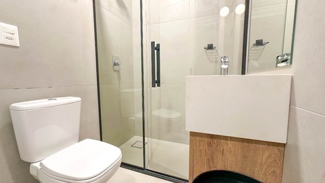 APARTAMENTO CON JARDÍN EN EL EDIFICIO PRAIA DO CANTO GRANDE CON PISCINA