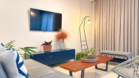 APARTAMENTO CON JARDÍN EN EL EDIFICIO PRAIA DO CANTO GRANDE CON PISCINA