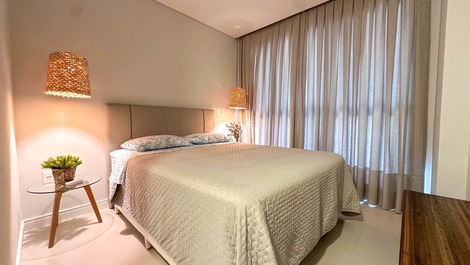 APARTAMENTO CON JARDÍN EN EL EDIFICIO PRAIA DO CANTO GRANDE CON PISCINA