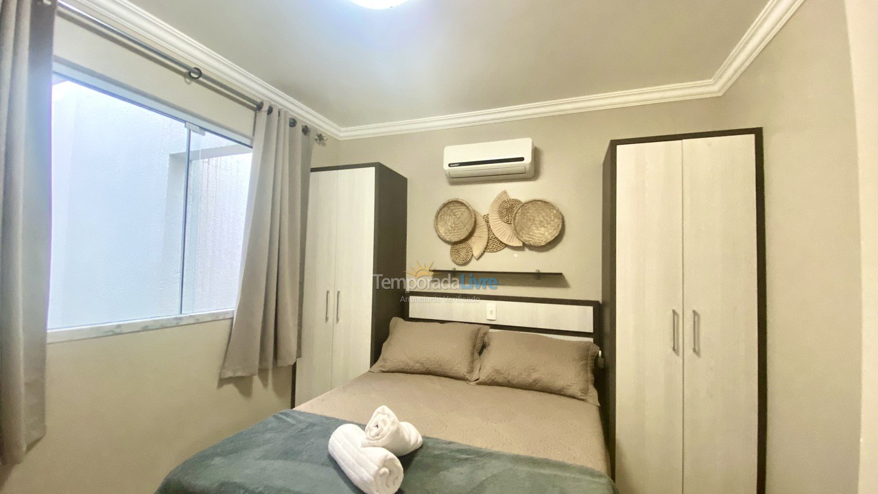 Apartamento para alquiler de vacaciones em Bombinhas (Praia de Bombas)