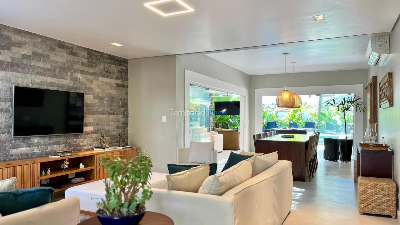 Casa para alquiler de vacaciones em São Sebastião (Juquehy)