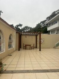 Casa en zona sur con vista a la laguna!