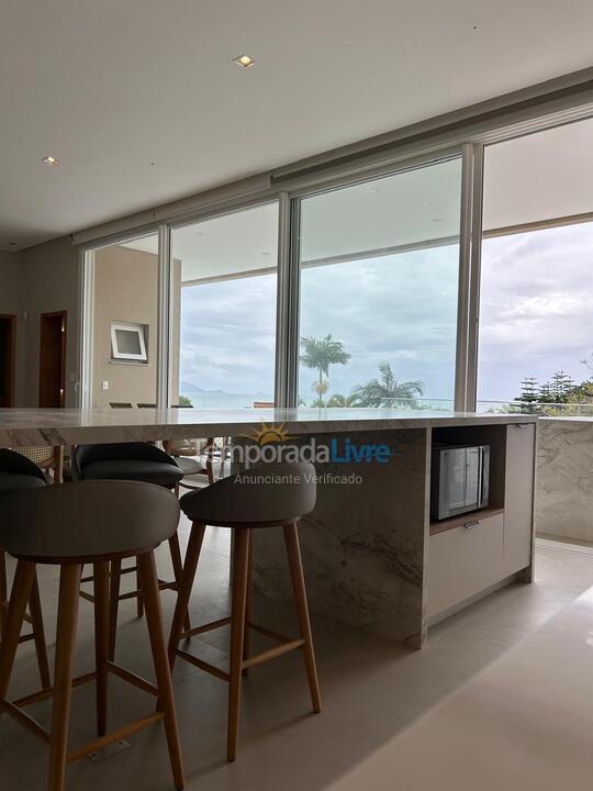 Casa para aluguel de temporada em Florianópolis (Praia Brava)