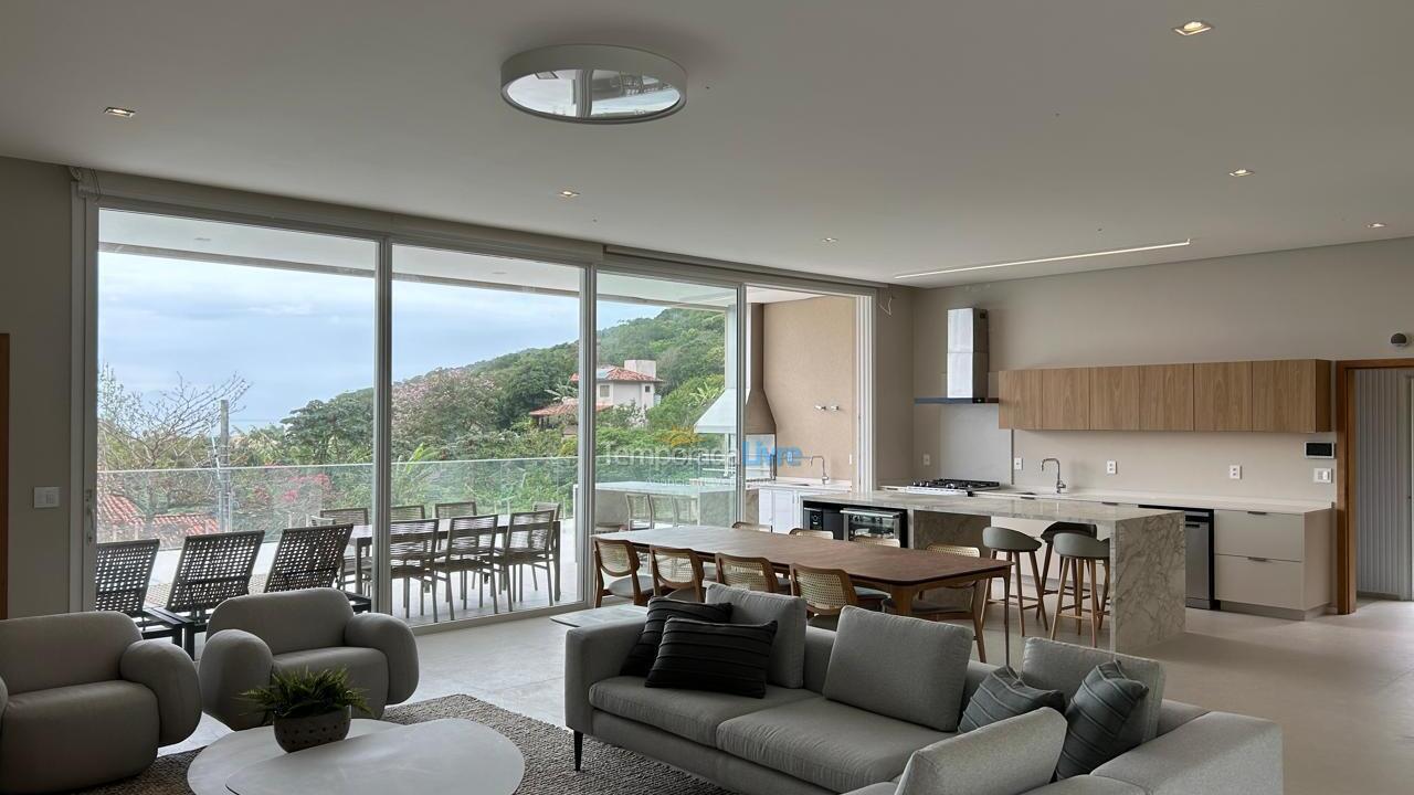 Casa para aluguel de temporada em Florianópolis (Praia Brava)