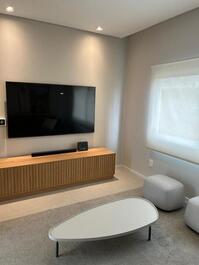 Linda casa nova, com vista para o mar um paraíso, na Praia Brava.