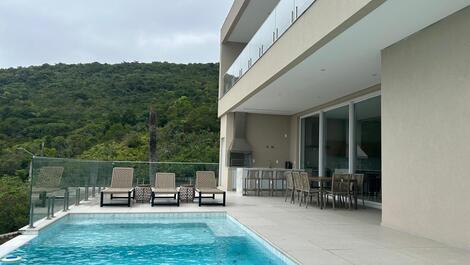 Casa para alugar em Florianópolis - Praia Brava