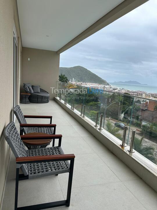 Casa para aluguel de temporada em Florianópolis (Praia Brava)