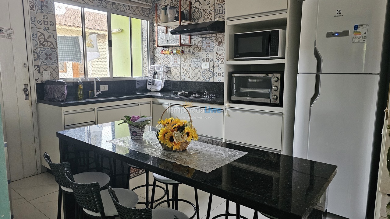 Apartment for vacation rental in Ubatuba (Maranduba)