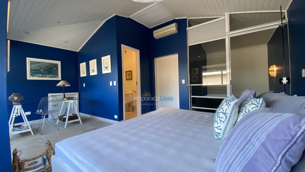 Casa para alquiler de vacaciones em São Sebastião (Praia da Baleia)