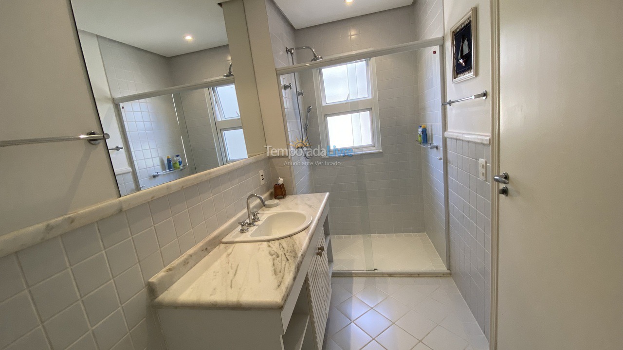 Casa para alquiler de vacaciones em São Sebastião (Praia da Baleia)