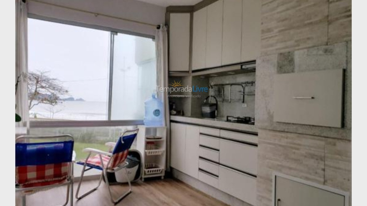 Apartamento para alquiler de vacaciones em Itapema (Meia Praia)