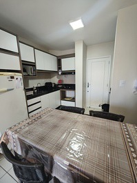 Apto Centrinho Ingleses a 100mt da praia