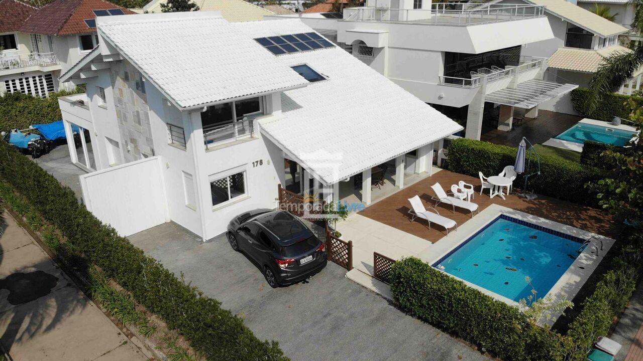 Casa para aluguel de temporada em Florianopolis (Jurerê Internacional)