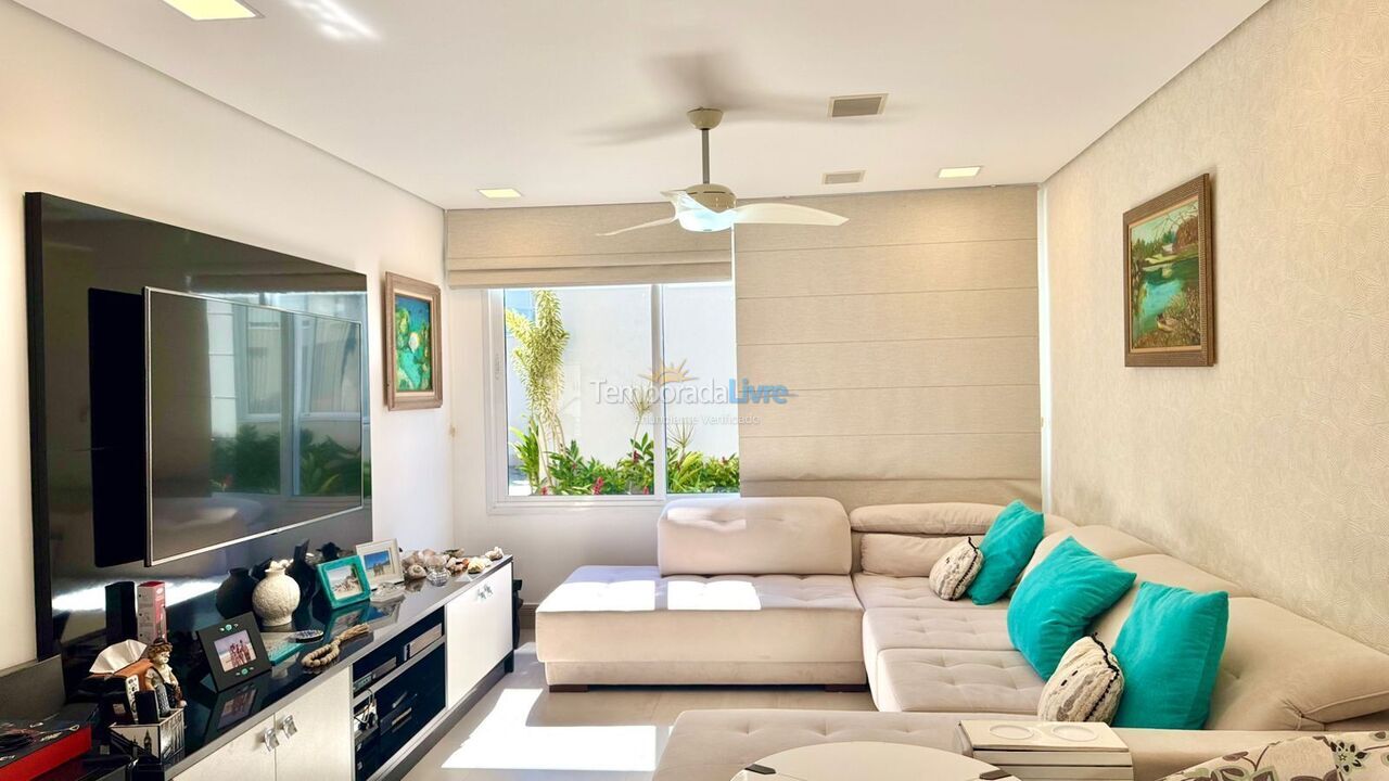 House for vacation rental in São Sebastião (Praia da Baleia)