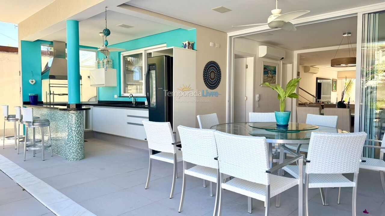 House for vacation rental in São Sebastião (Praia da Baleia)