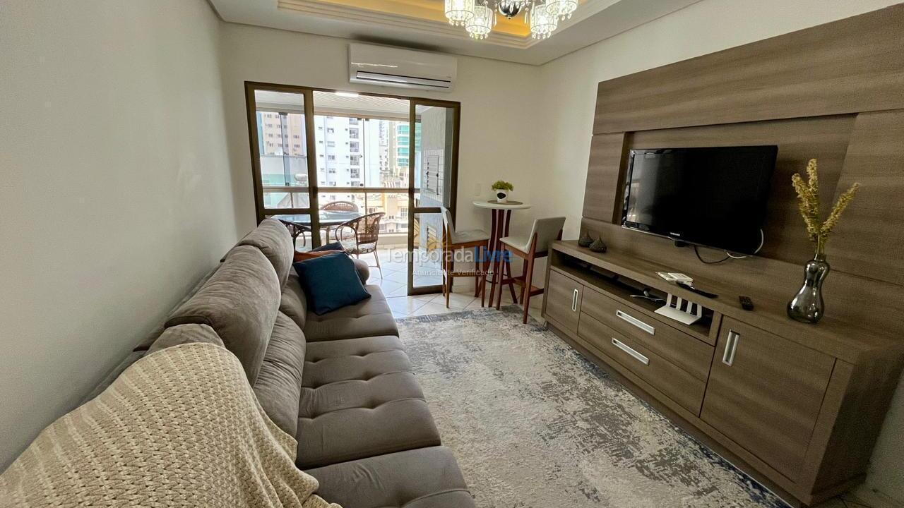 Apartamento para aluguel de temporada em Itapema (Meia Praia)