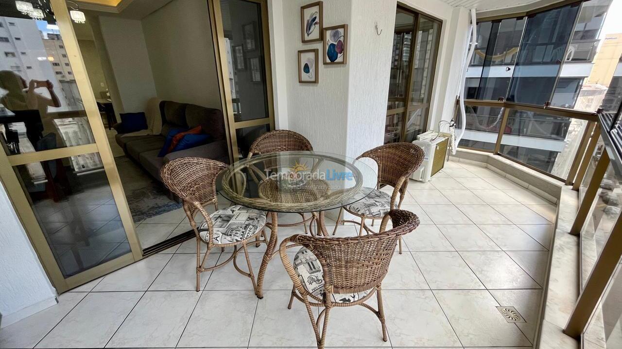 Apartamento para aluguel de temporada em Itapema (Meia Praia)