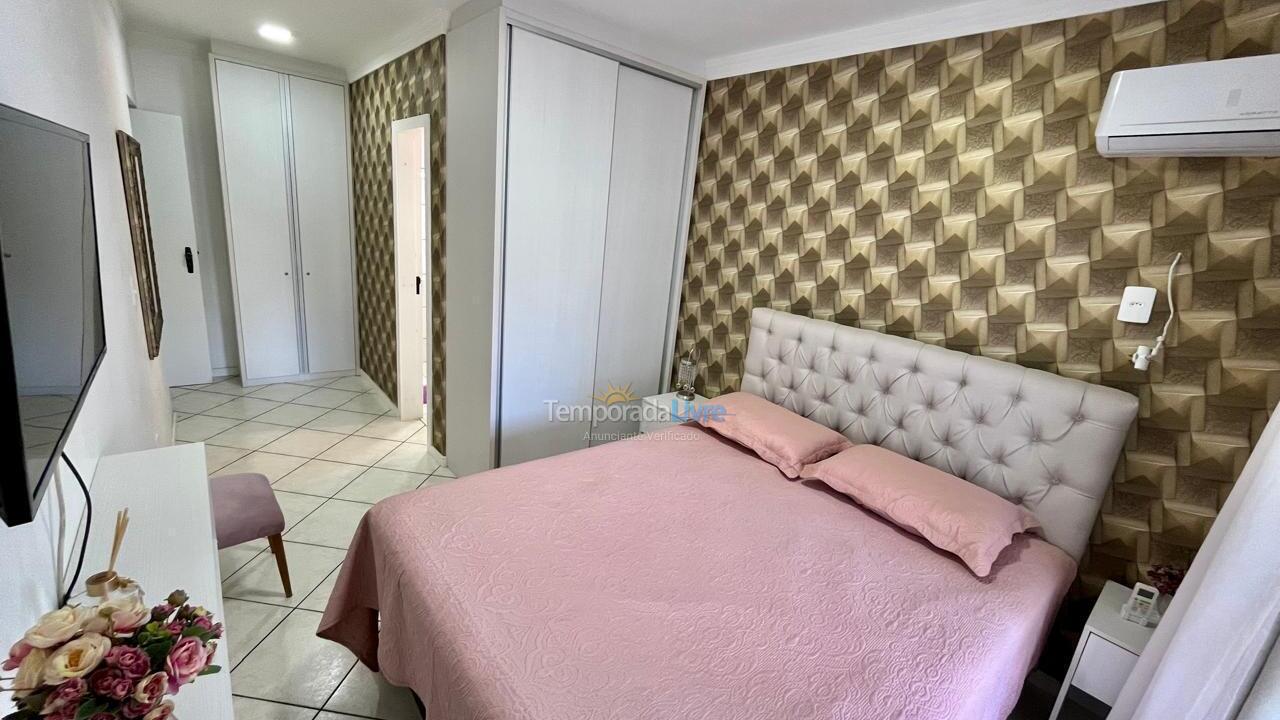 Apartamento para aluguel de temporada em Itapema (Meia Praia)