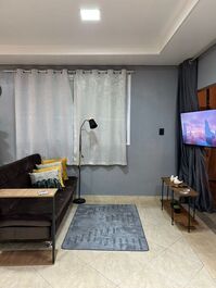 Studio apartment, pet-friendly, with access to BR-101 highway.
