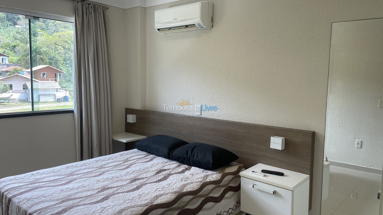 Apartamento para alquiler de vacaciones em Bombinhas (Praia de Bombas)