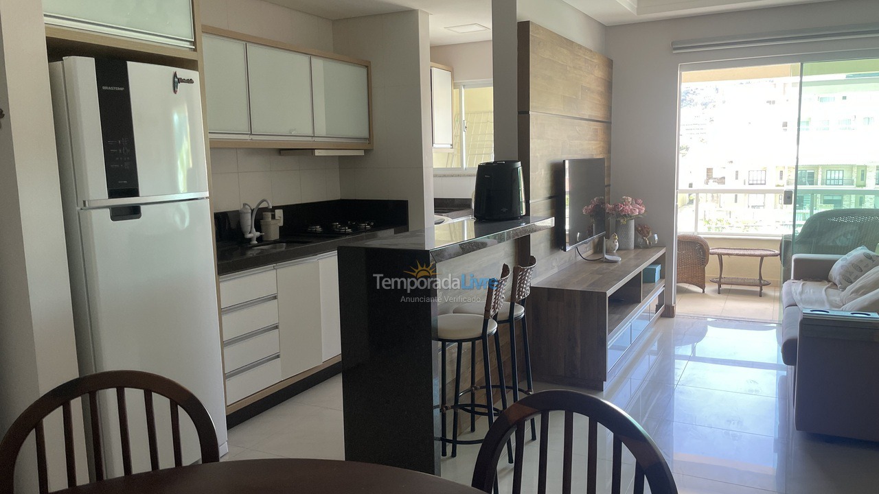 Apartamento para aluguel de temporada em Bombinhas (Praia de Bombas)