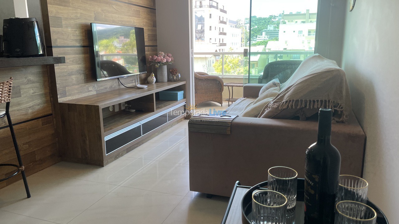 Apartamento para aluguel de temporada em Bombinhas (Praia de Bombas)