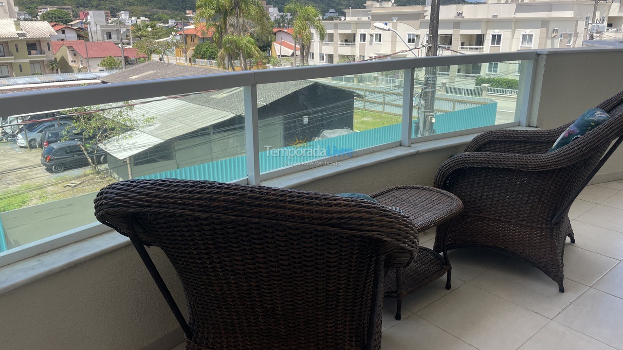 Apartamento para aluguel de temporada em Bombinhas (Praia de Bombas)