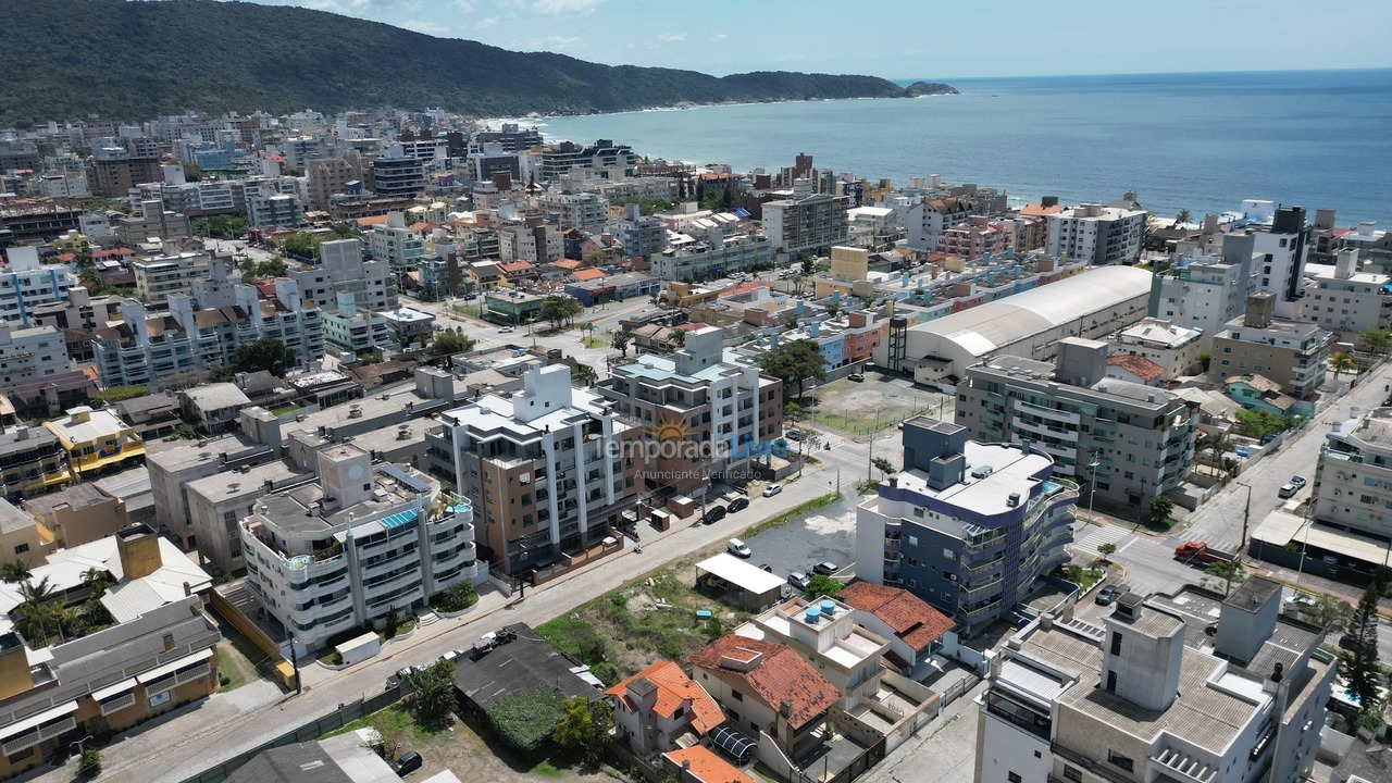 Apartamento para aluguel de temporada em Bombinhas (Praia de Bombas)
