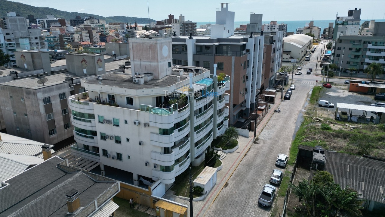 Apartamento para aluguel de temporada em Bombinhas (Praia de Bombas)
