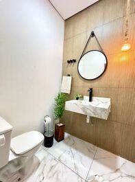 Encanto das águas casa de campo em Igarata pé na agua