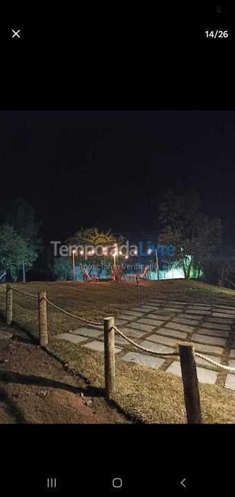 Granja para alquiler de vacaciones em Domingos Martins (Pedra Azul Domingos Martins)