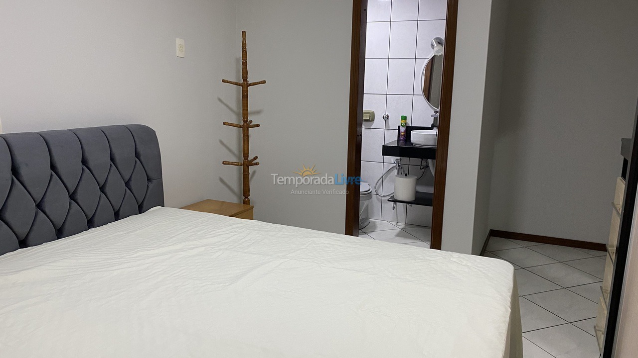 Casa para aluguel de temporada em Itapema (Meia Praia)