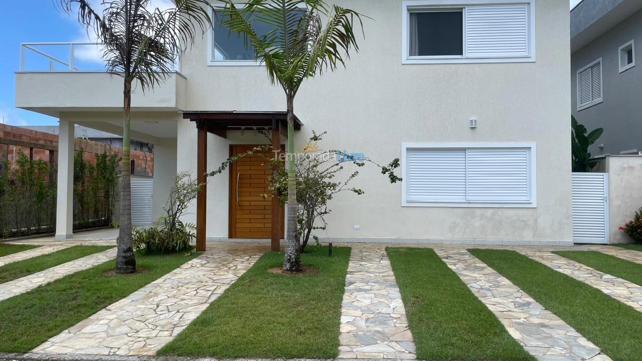 Casa para aluguel de temporada em Ubatuba (Lagoinha)