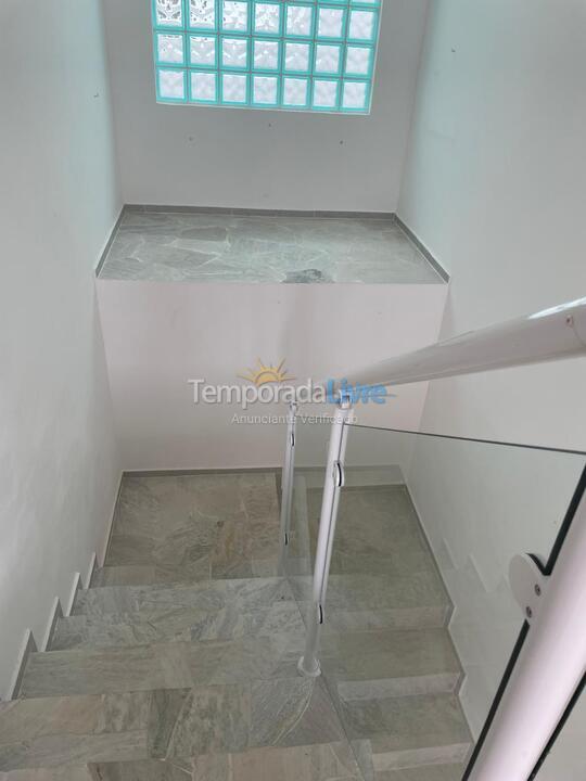 Casa para aluguel de temporada em Ubatuba (Lagoinha)