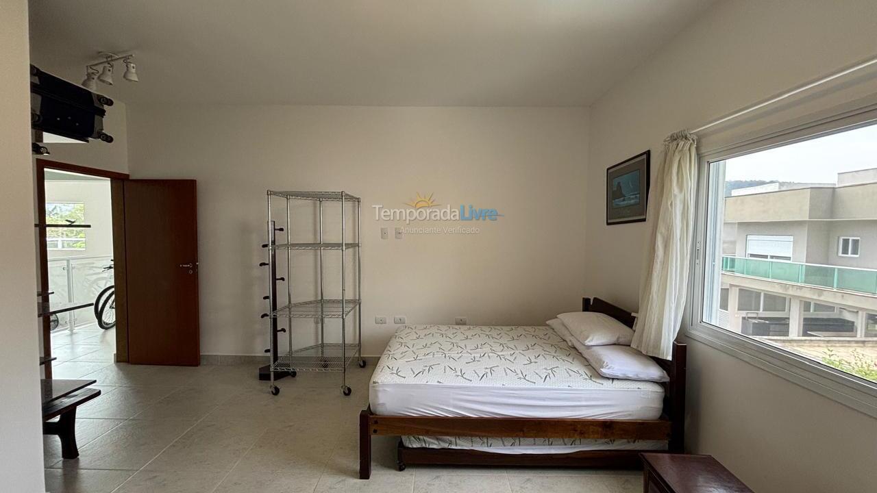 Casa para aluguel de temporada em Ubatuba (Lagoinha)