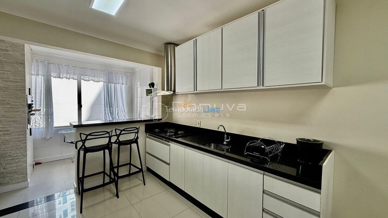 Apartment for vacation rental in Balneário Camboriú (Centro)
