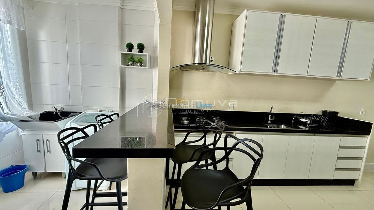Apartment for vacation rental in Balneário Camboriú (Centro)