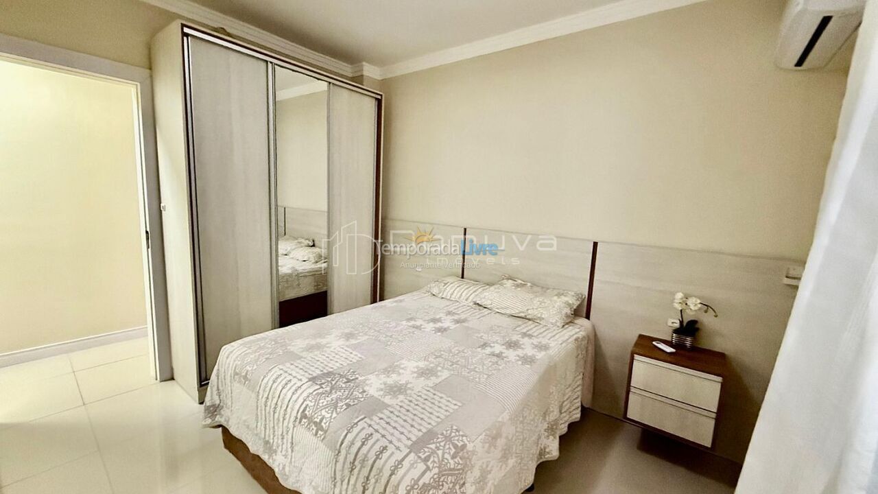 Apartment for vacation rental in Balneário Camboriú (Centro)